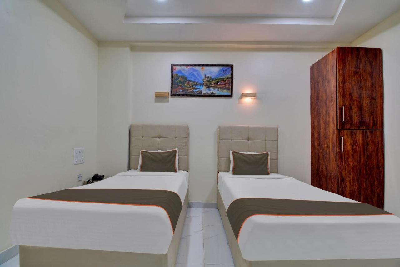 Collection O Hotel Mango Tree Khammam Exterior foto