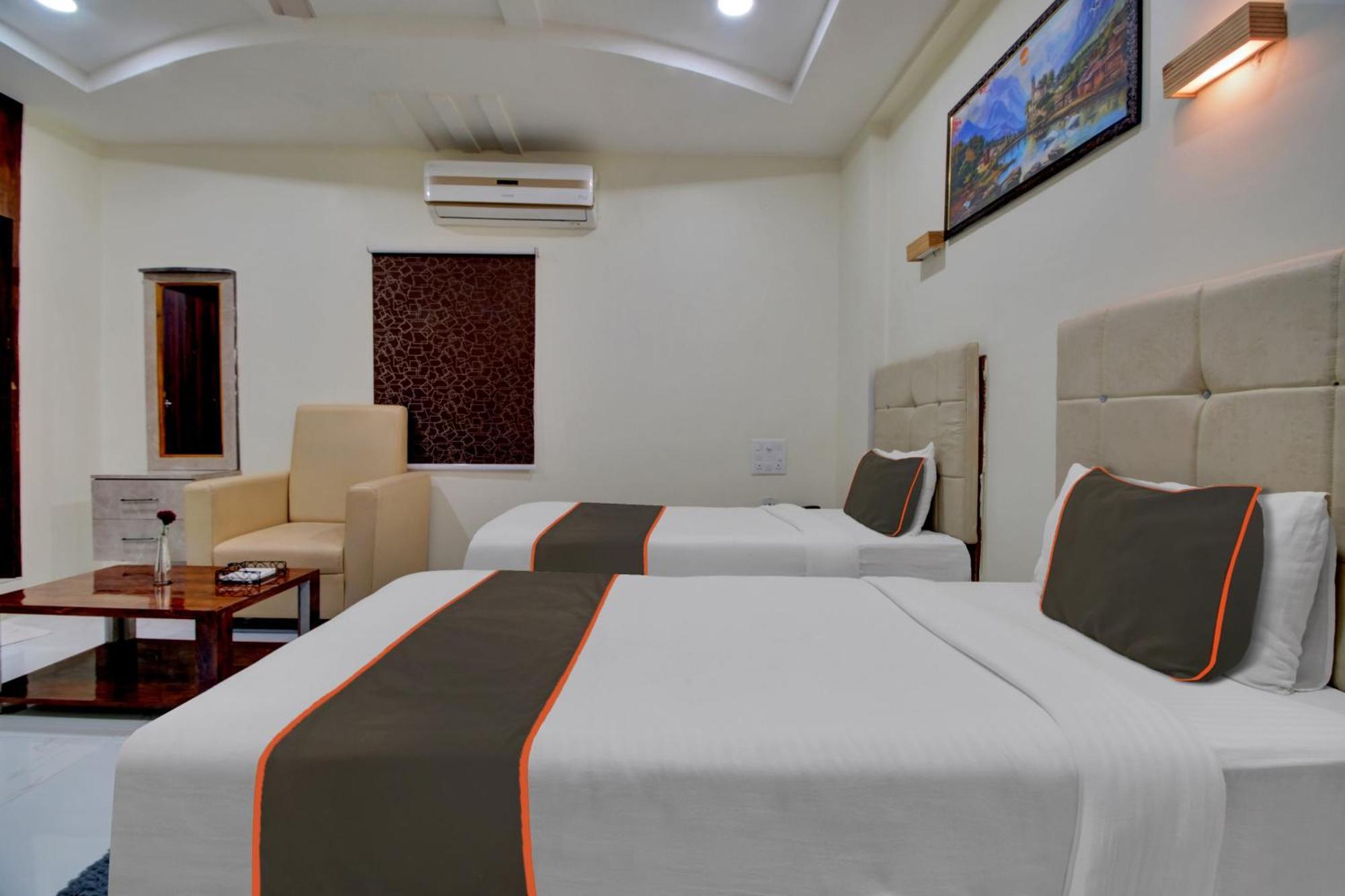 Collection O Hotel Mango Tree Khammam Exterior foto